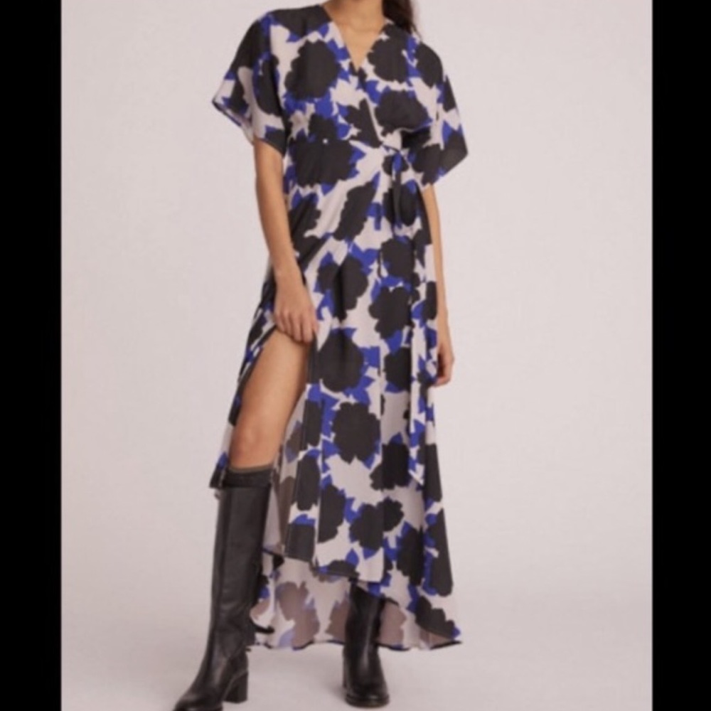 NWT Anthropologie by Hutch Abstract Wrap Maxi Dress Sz
M-$190 XS